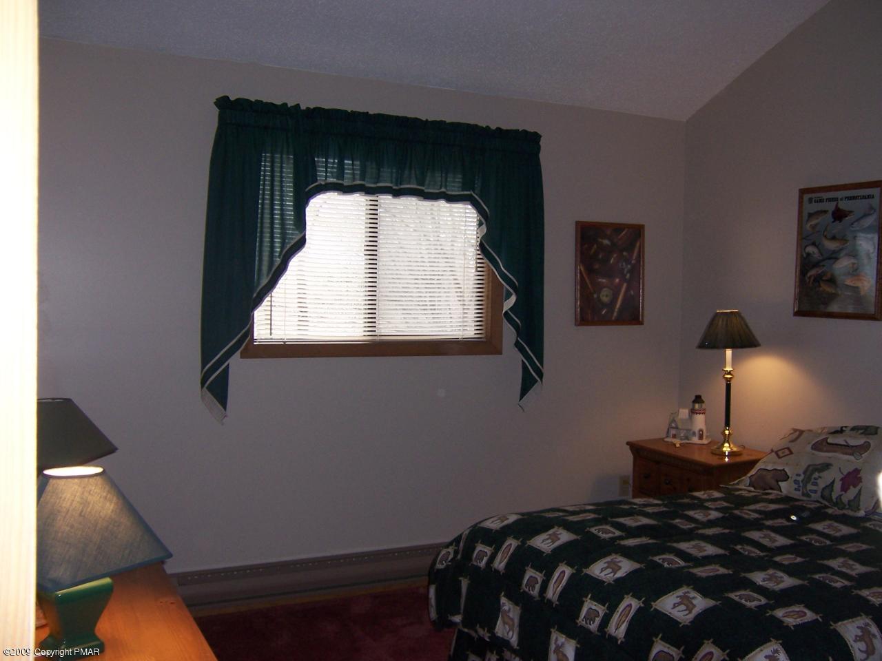 105 Riverside Lane Pocono Lake, PA 18347 - Photo 8 of 25 bedroom1