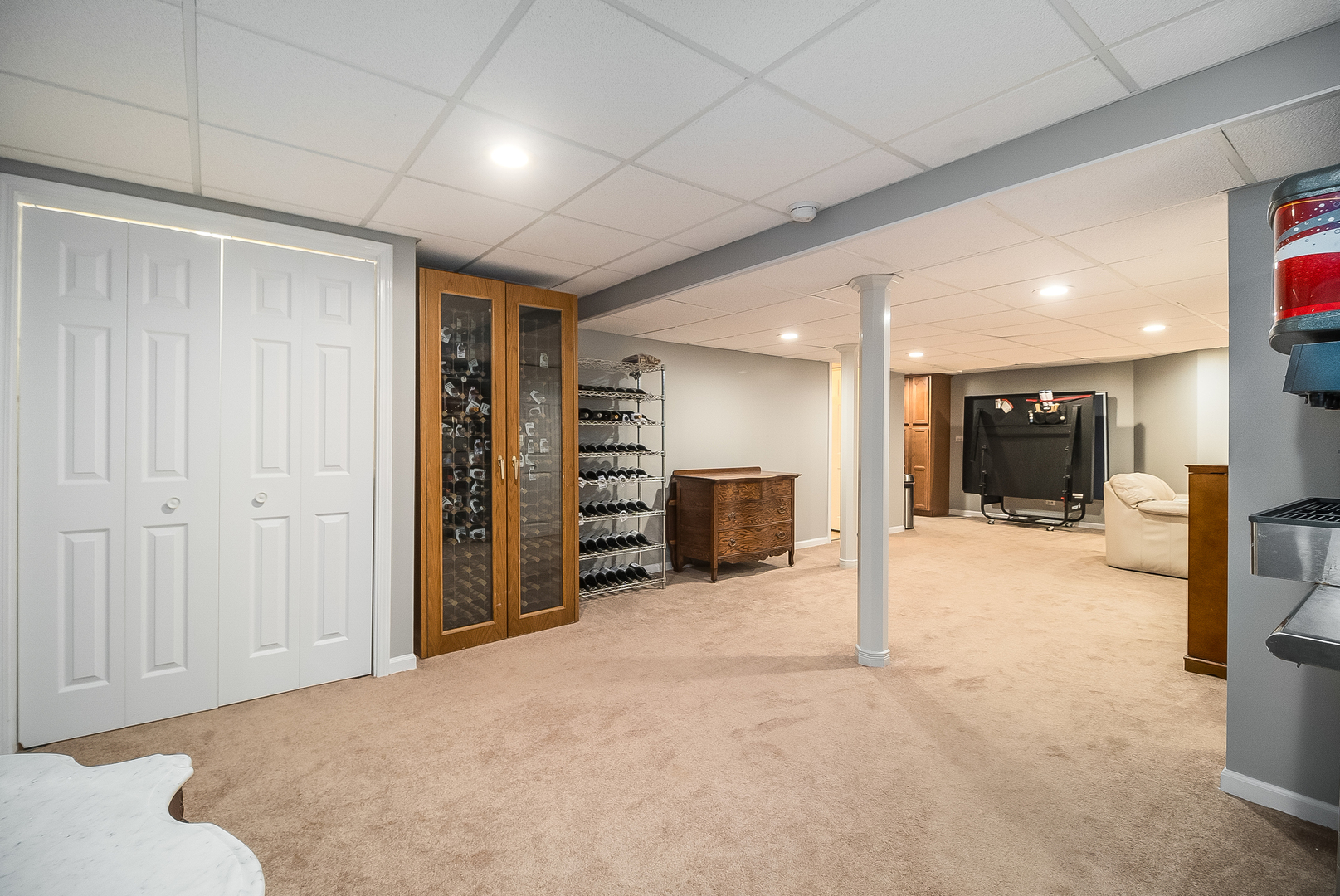 13130 Sunderlin Road Plainfield, IL 60585 - Photo 23 of 33 a view of livingroom with furniture