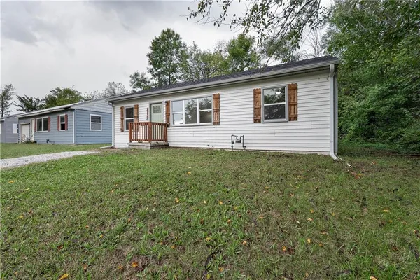 $165,000 | 610 Elm Street, Knob Noster, MO 65336