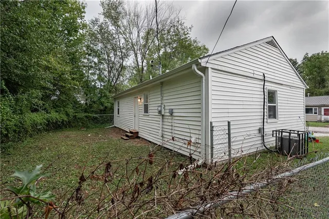 $165,000 | 610 Elm Street, Knob Noster, MO 65336