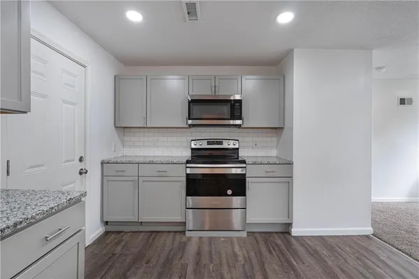 $165,000 | 610 Elm Street, Knob Noster, MO 65336