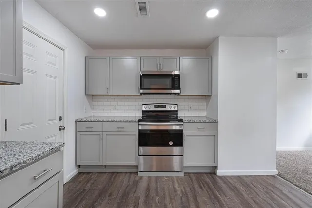 $165,000 | 610 Elm Street, Knob Noster, MO 65336