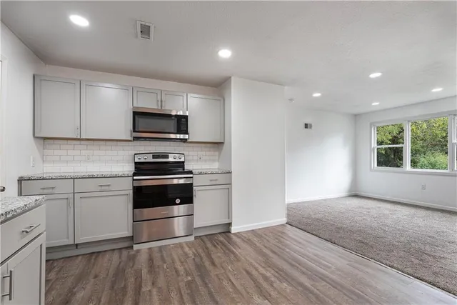 $165,000 | 610 Elm Street, Knob Noster, MO 65336