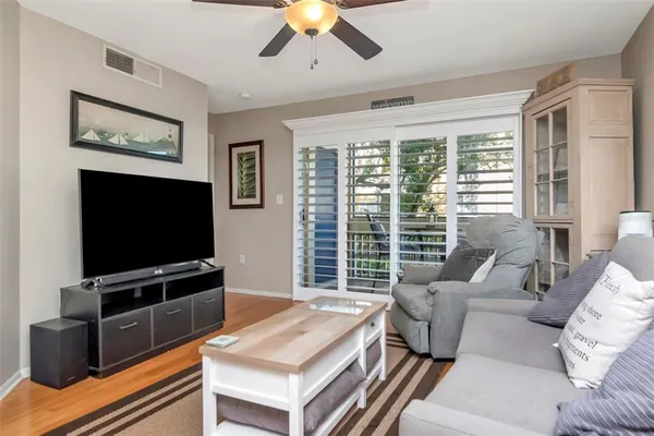 $1,995 | 115 112th Avenue Northeast, Unit 803, St. Petersburg, FL 33716