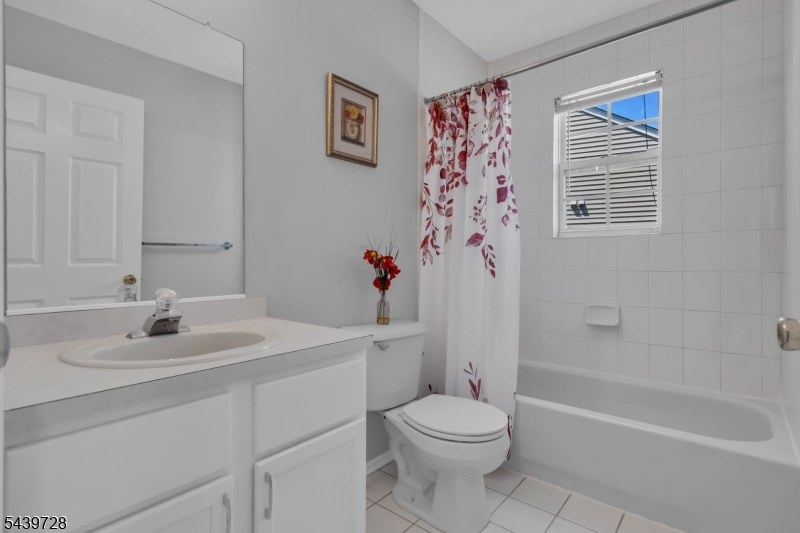 17 O Keefe Road Bridgewater, NJ 08807 - Photo 23 of 49