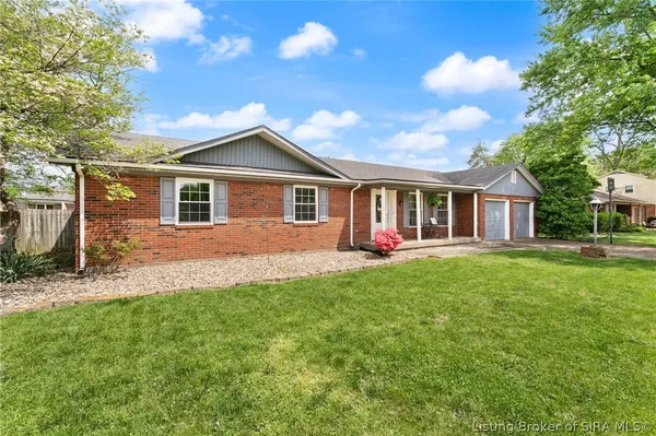 $275,000 | 407 Hemlock Road, Jeffersonville, IN 47130