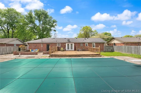 $275,000 | 407 Hemlock Road, Jeffersonville, IN 47130