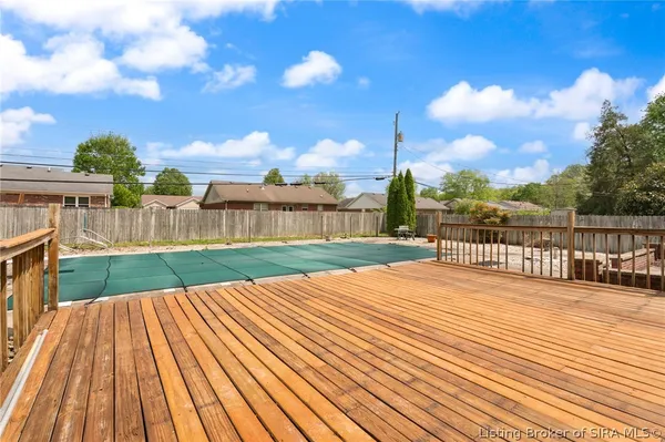 $275,000 | 407 Hemlock Road, Jeffersonville, IN 47130