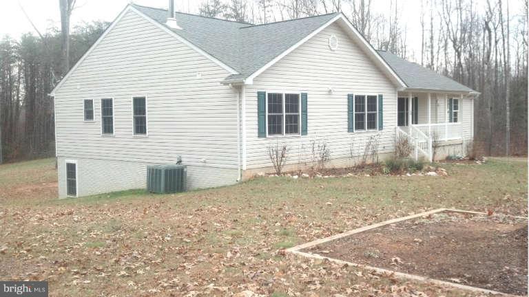 109 Cropp Road Fredericksburg, VA 22406 - Photo 3 of 30 Exterior (Front)