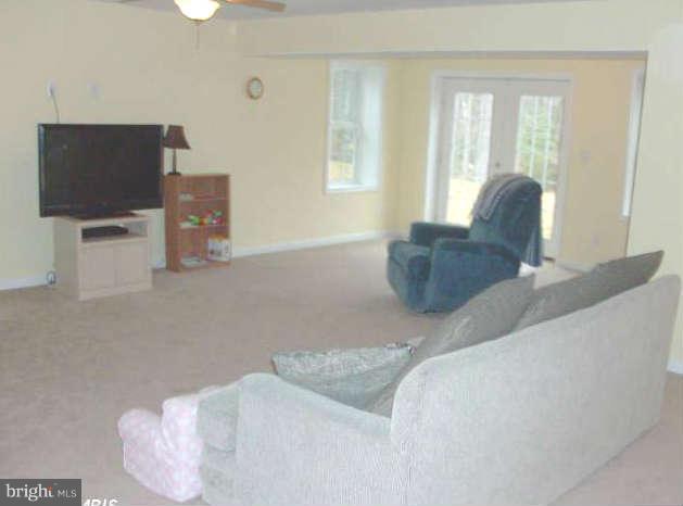 109 Cropp Road Fredericksburg, VA 22406 - Photo 21 of 30 Family Room