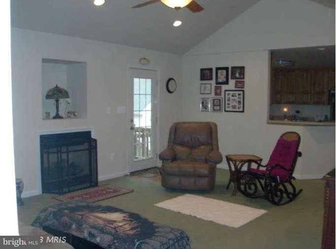 109 Cropp Road Fredericksburg, VA 22406 - Photo 9 of 30 Living Room