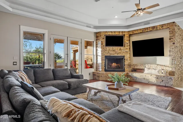 $1,500,000 | 33306 North 53rd Place, Cave Creek, AZ 85331