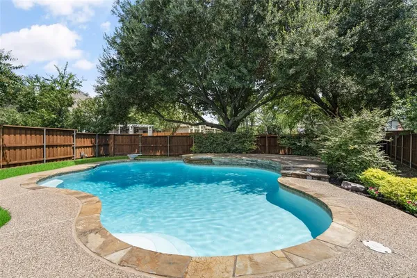 $699,900 | 702 Athens Court, Allen, TX 75013