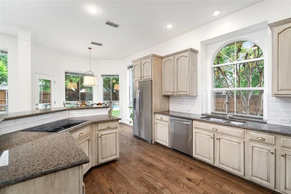 $699,900 | 702 Athens Court, Allen, TX 75013