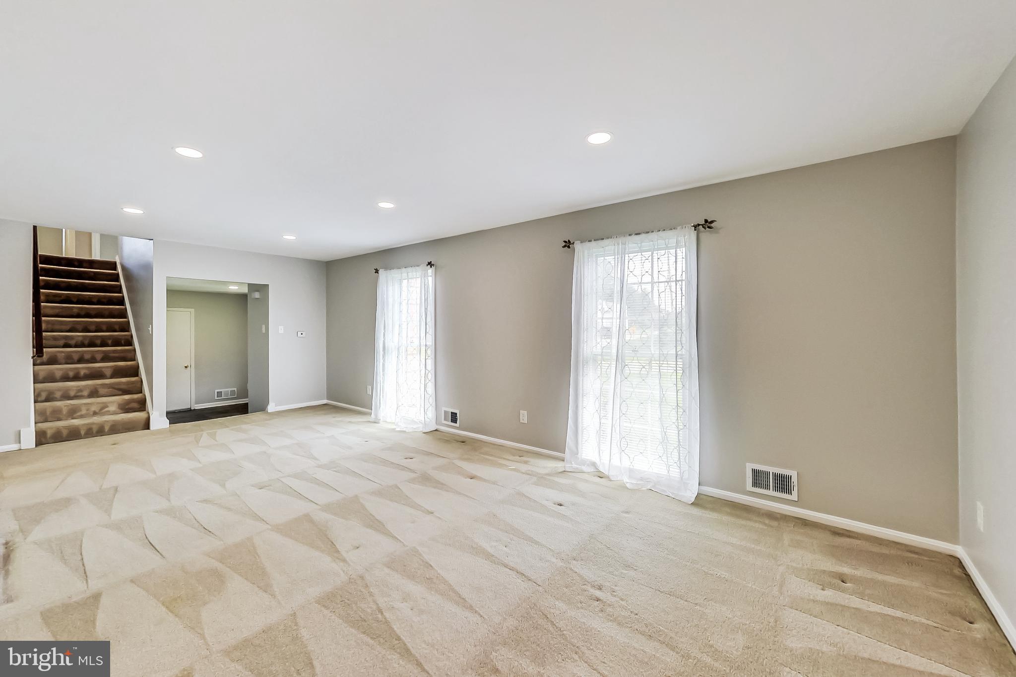 8403 Postoak Road Potomac, MD 20854 - Photo 6 of 28