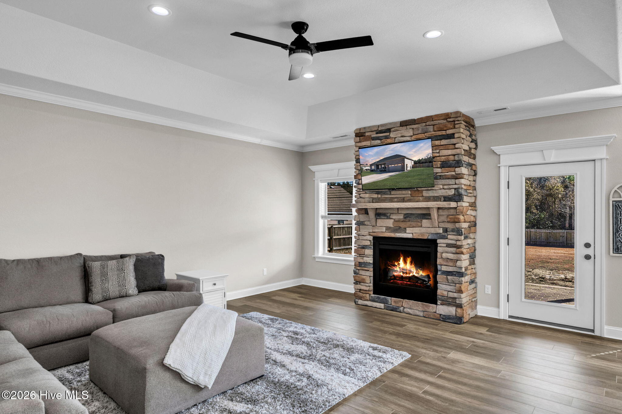 111 Lighthouse View Aydlett, NC 27916 - Photo 15 of 36 Electric fireplace