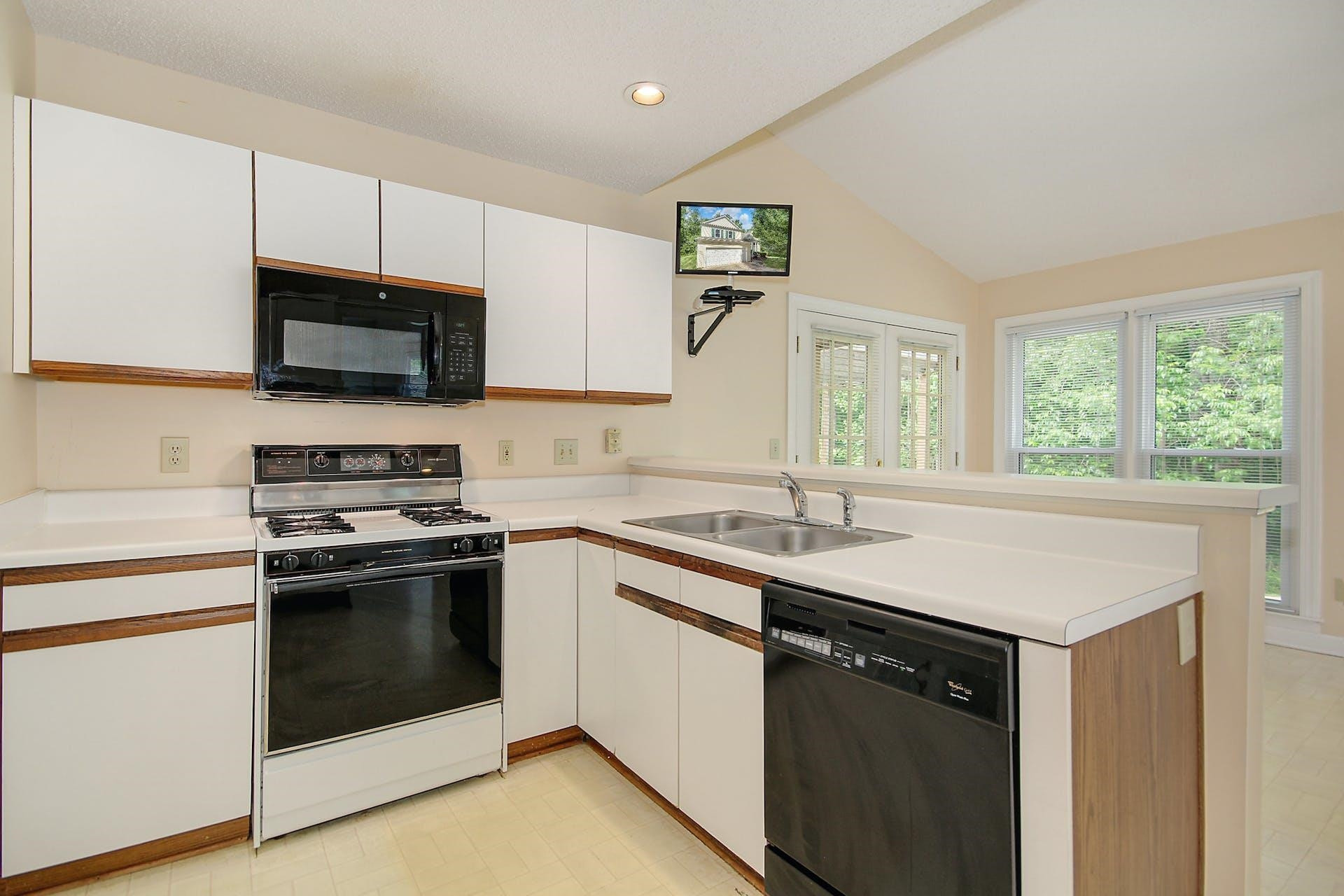 8121 Greywinds Drive Raleigh, NC 27615 - Photo 8 of 25 Photo 8
