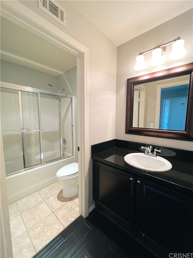 1175 Corte Riviera Camarillo, CA 93010 - Photo 18 of 23