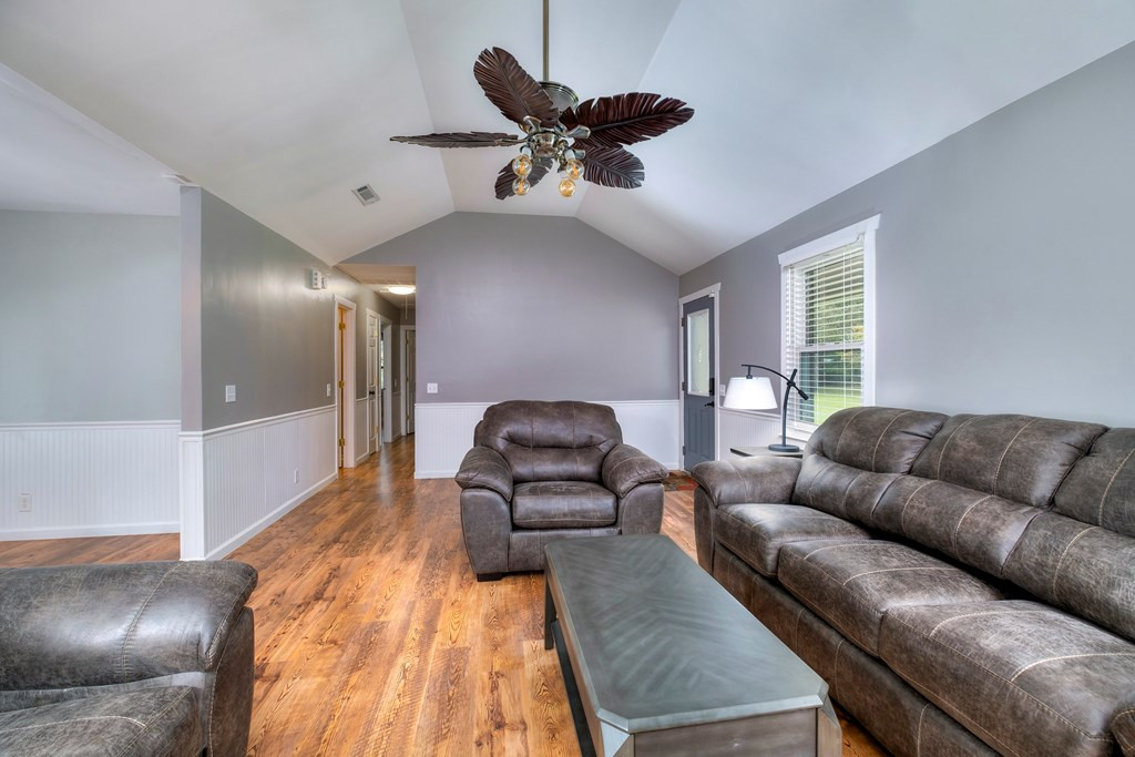 1051 Doyle Street Manning, SC 29102 - Photo 9 of 42 Gallery Image 9