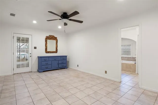 $415,000 | 136 Louise Ritter Drive, Red Oak, TX 75154