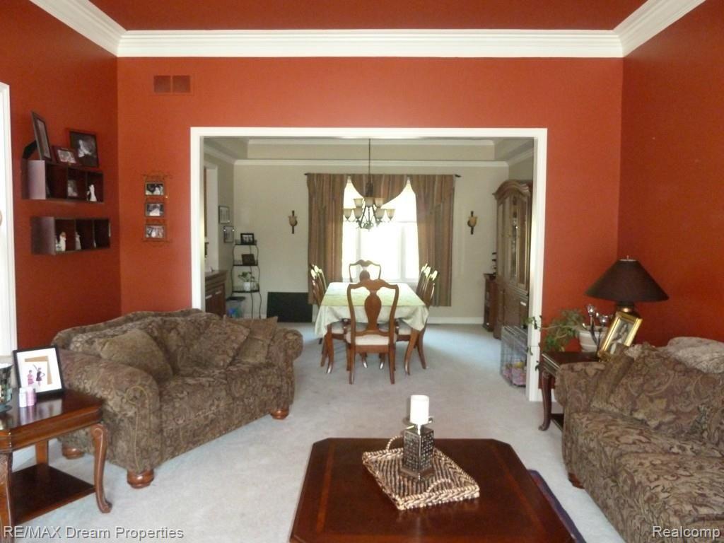 47890 Gladstone Road Canton, MI 48188 - Photo 6 of 45 LIVING ROOM AND DINING.jpg