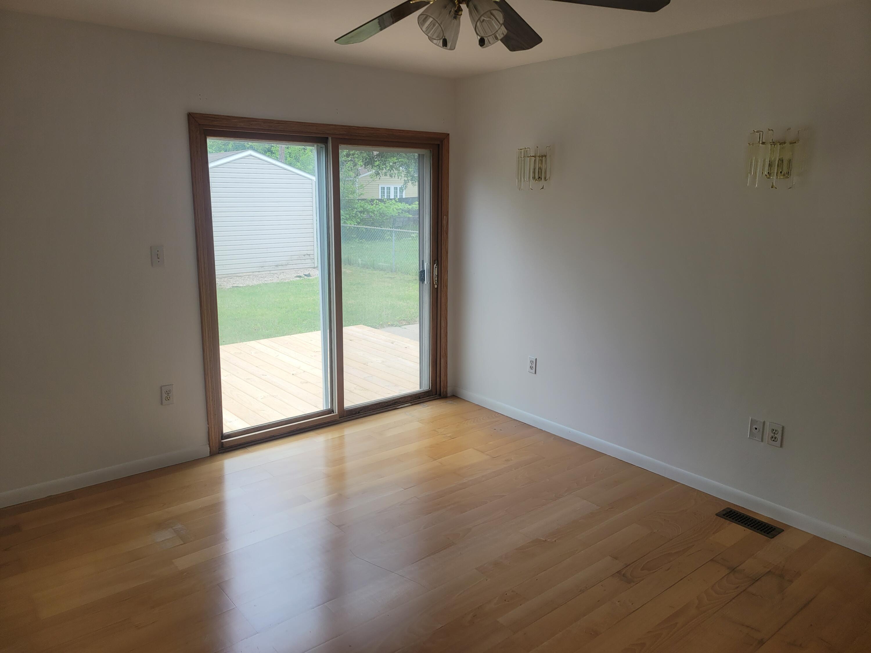 6322 Princess Street Taylor, MI 48180 - Photo 12 of 39 20260617_125712