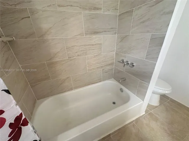 $2,700 | 125 Northwest 4th Avenue, Unit 125, Dania Beach, FL 33004