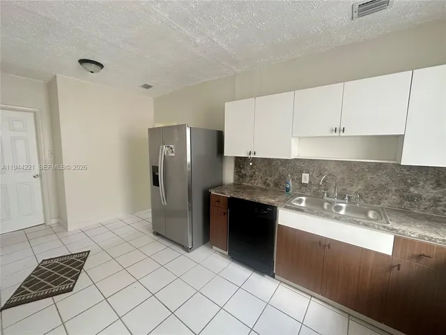 $2,700 | 125 Northwest 4th Avenue, Unit 125, Dania Beach, FL 33004