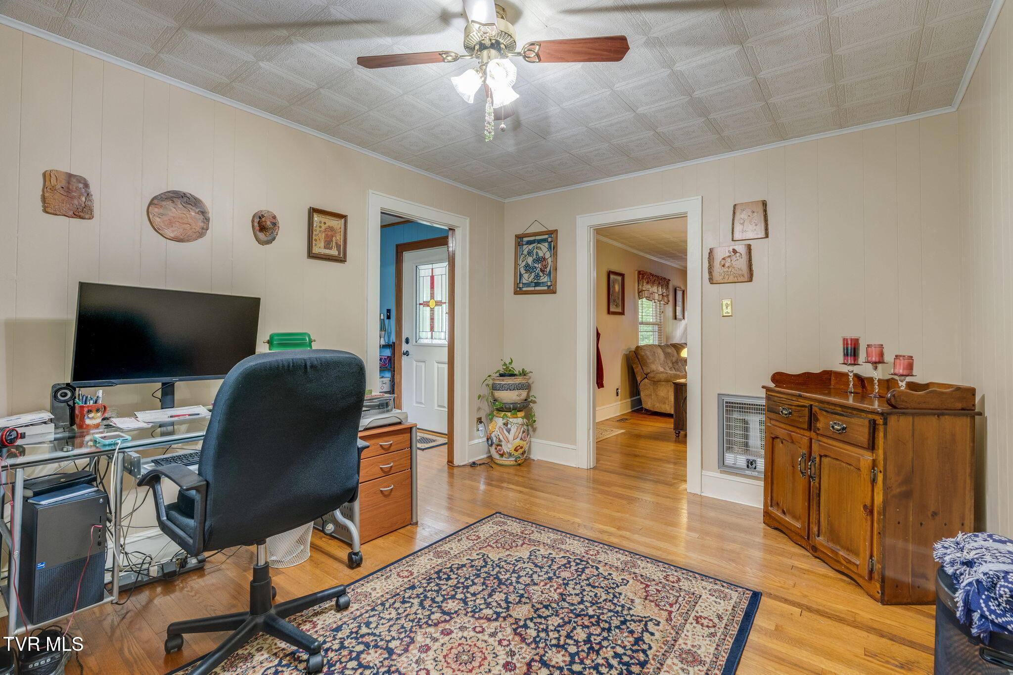 1384 Walnut Grove Road Bluff City, TN 37618 - Photo 17 of 43 017