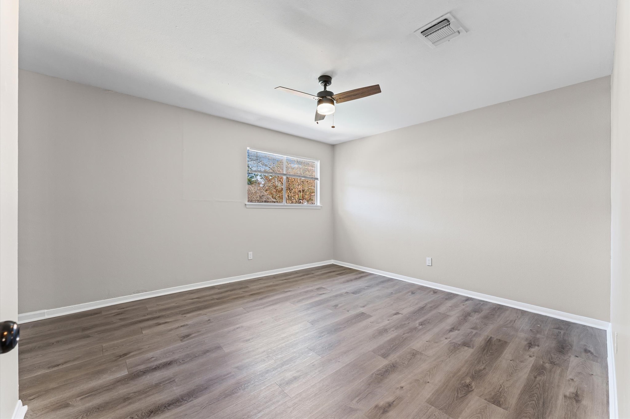 1822 Anvil Drive Houston, TX 77090 - Photo 15 of 29