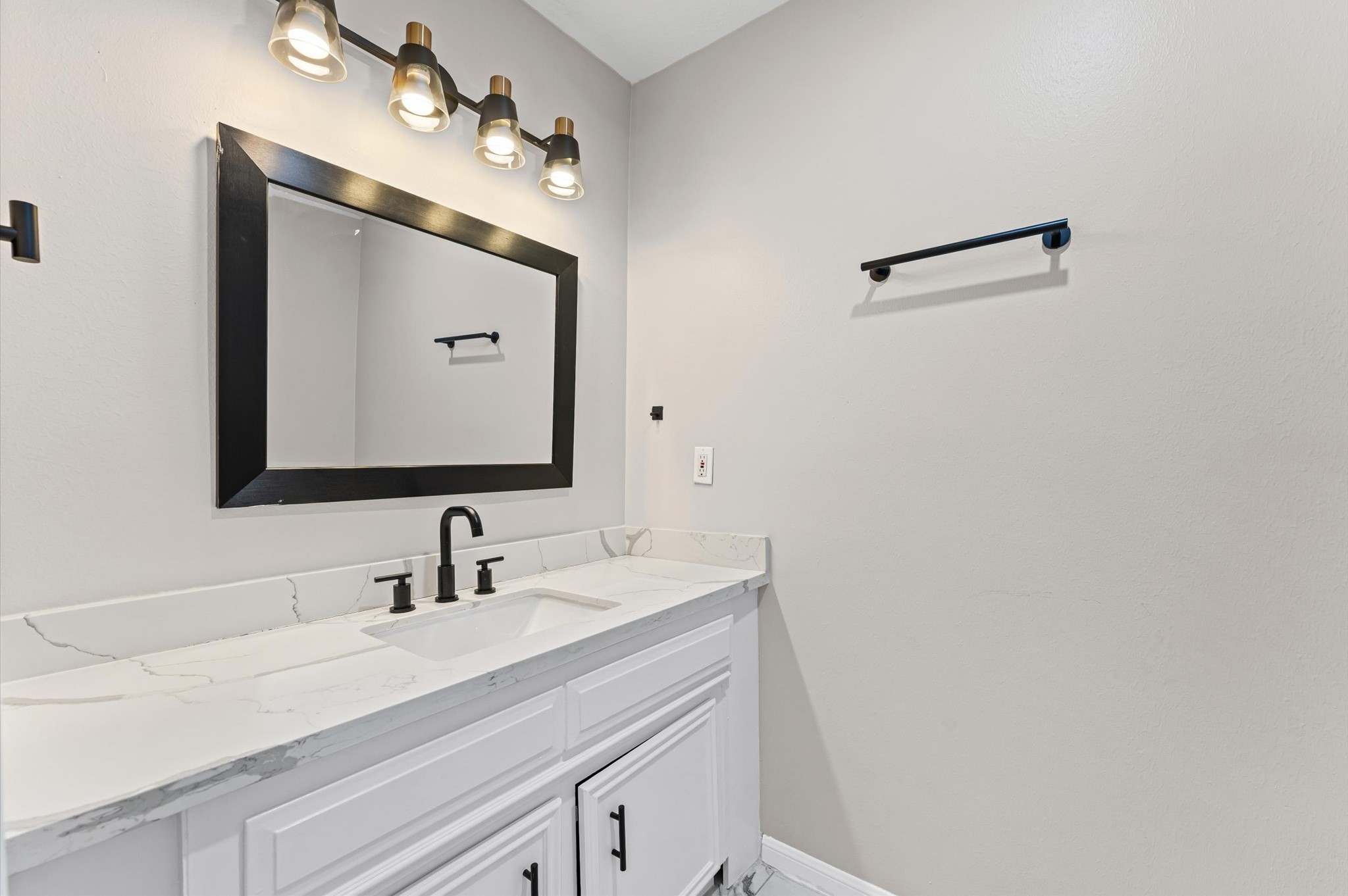 1822 Anvil Drive Houston, TX 77090 - Photo 20 of 29