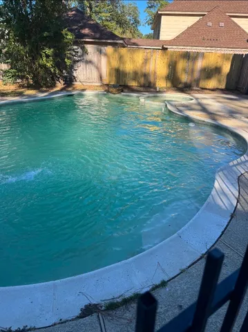 $332,900 | 1822 Anvil Drive, Houston, TX 77090