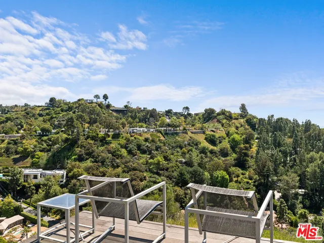 $22,500 | 2207 Bowmont Drive, Beverly Hills, CA 90210