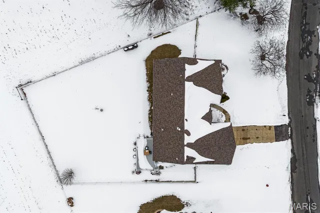 $385,000 | 8728 Wildewood Drive, Worden, IL 62097