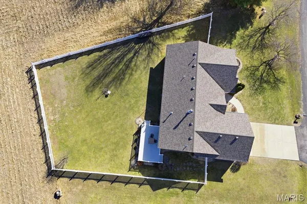 $370,000 | 8728 Wildewood Drive, Worden, IL 62097