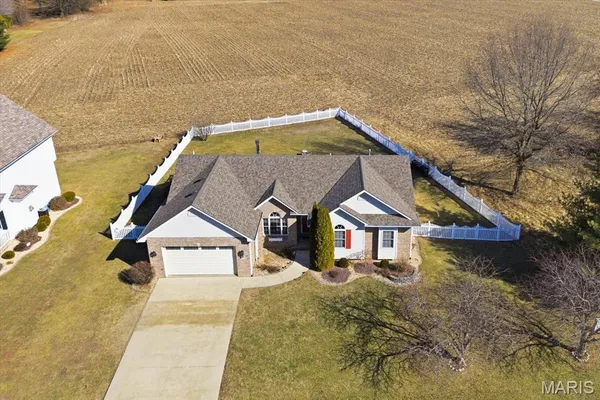 $370,000 | 8728 Wildewood Drive, Worden, IL 62097