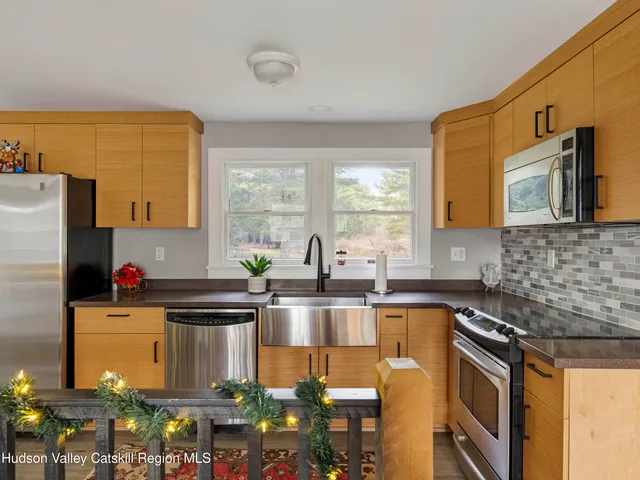 $399,000 | 61 Hemlock Road, Jewett, NY 12444