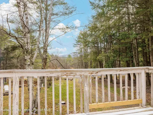 $399,000 | 61 Hemlock Road, Jewett, NY 12444