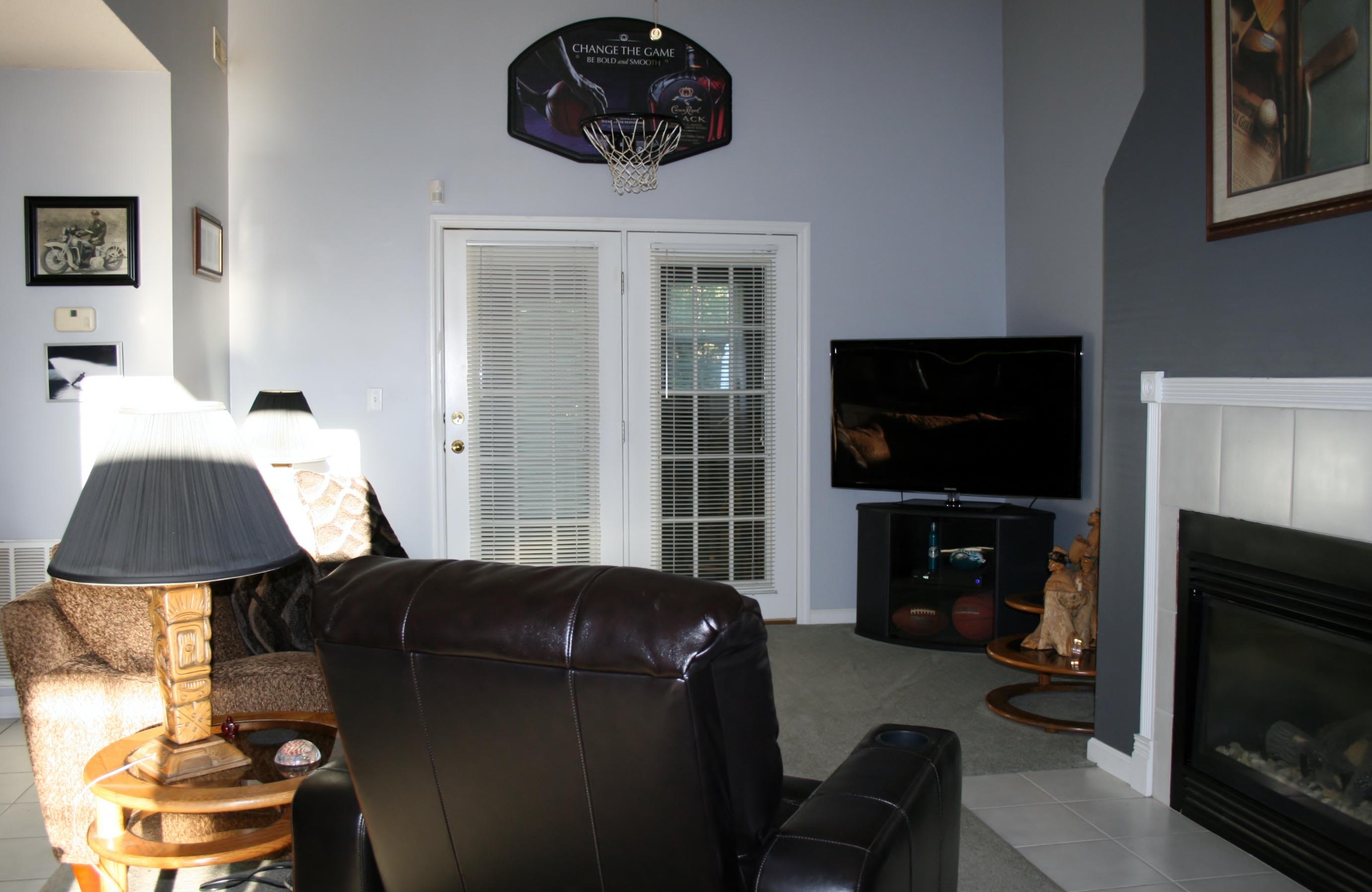 4630 Angakot Road Corryton, TN 37721 - Photo 14 of 37 LR view to sun room