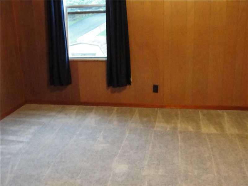 138 Locust Street Muse, PA 15350 - Photo 9 of 22 Bedroom. SPACIOUS BEDROOM HAS GOOD CLOSET SPACE
