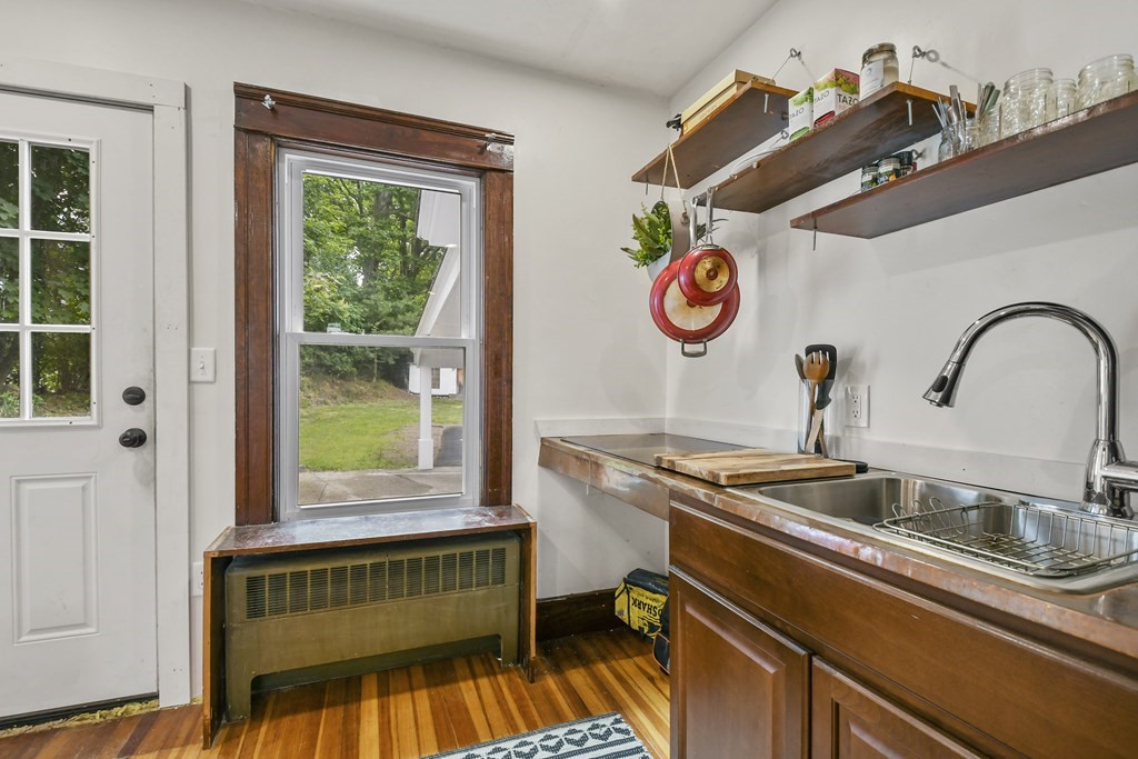 27 Bailey Road Holden, MA 01520 - Photo 15 of 42