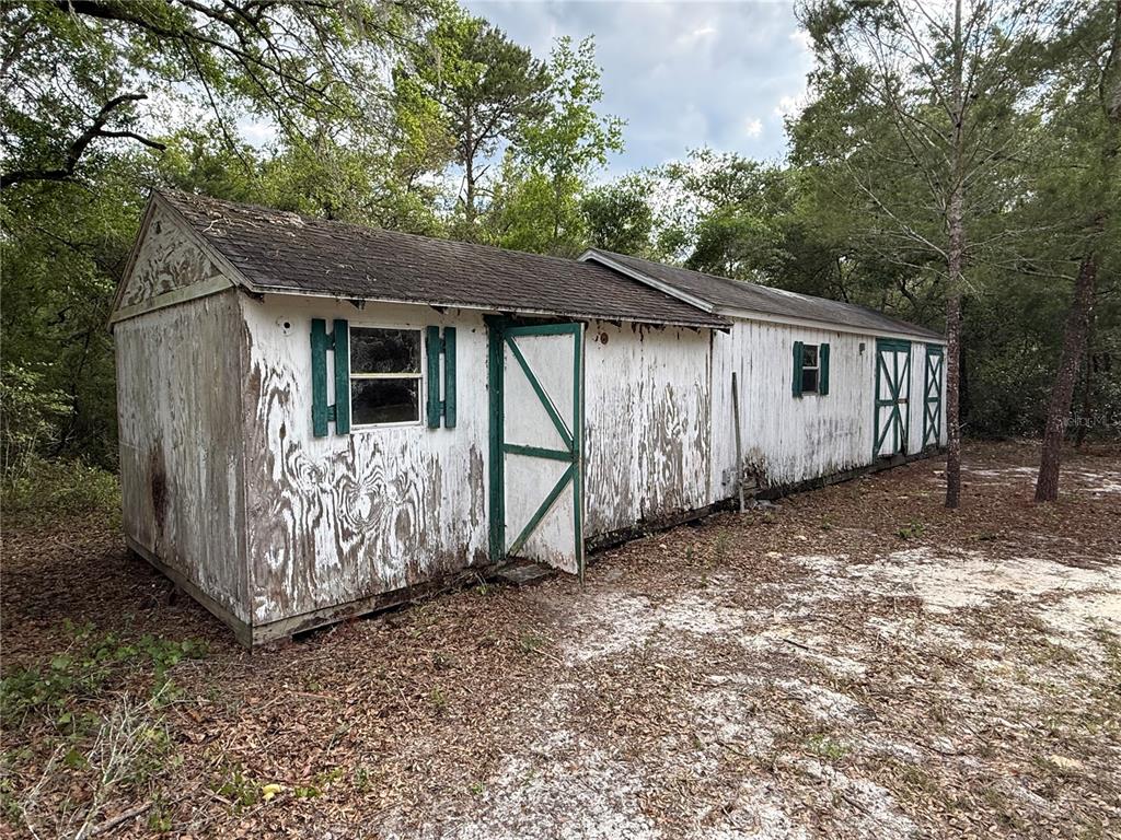 18710 Southeast 61st Street Road Ocklawaha, FL 32179 - Photo 24 of 25