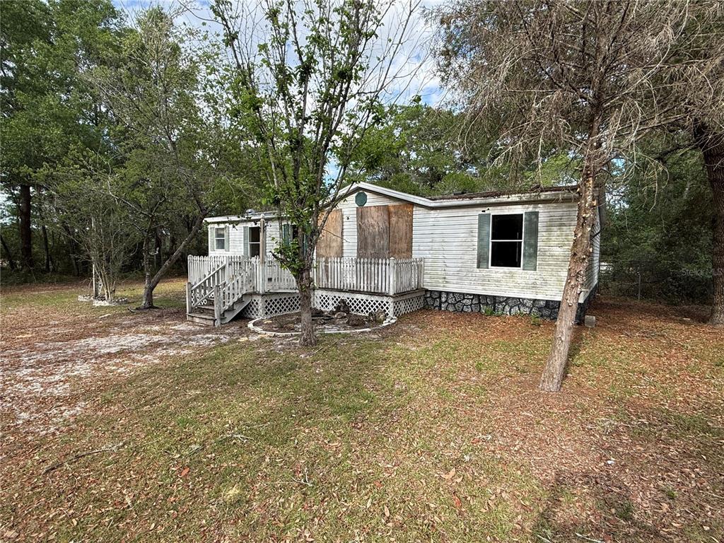 18710 Southeast 61st Street Road Ocklawaha, FL 32179 - Photo 3 of 25