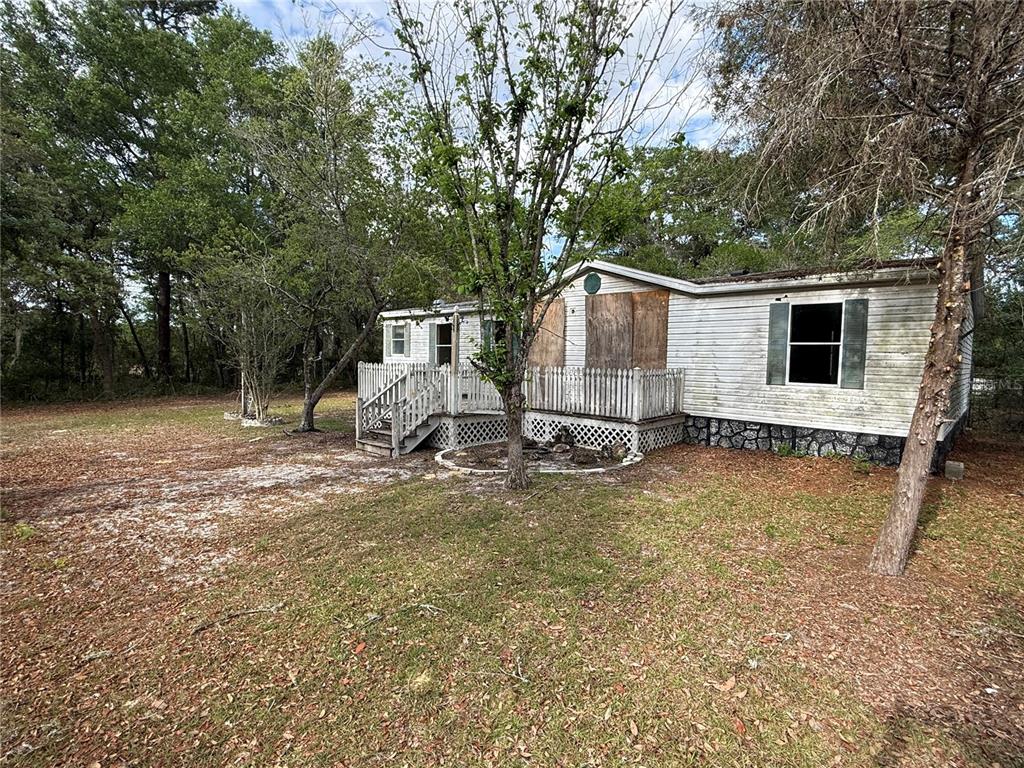 18710 Southeast 61st Street Road Ocklawaha, FL 32179 - Photo 4 of 25