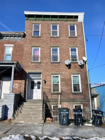 $2,000 | 40 Benkard Avenue, Unit 3, Newburgh, NY 12550