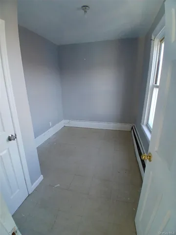 $2,000 | 40 Benkard Avenue, Unit 3, Newburgh, NY 12550