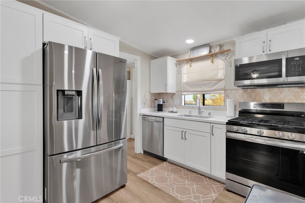 12245 Cordero Road Victorville, CA 92392 - Photo 12 of 48