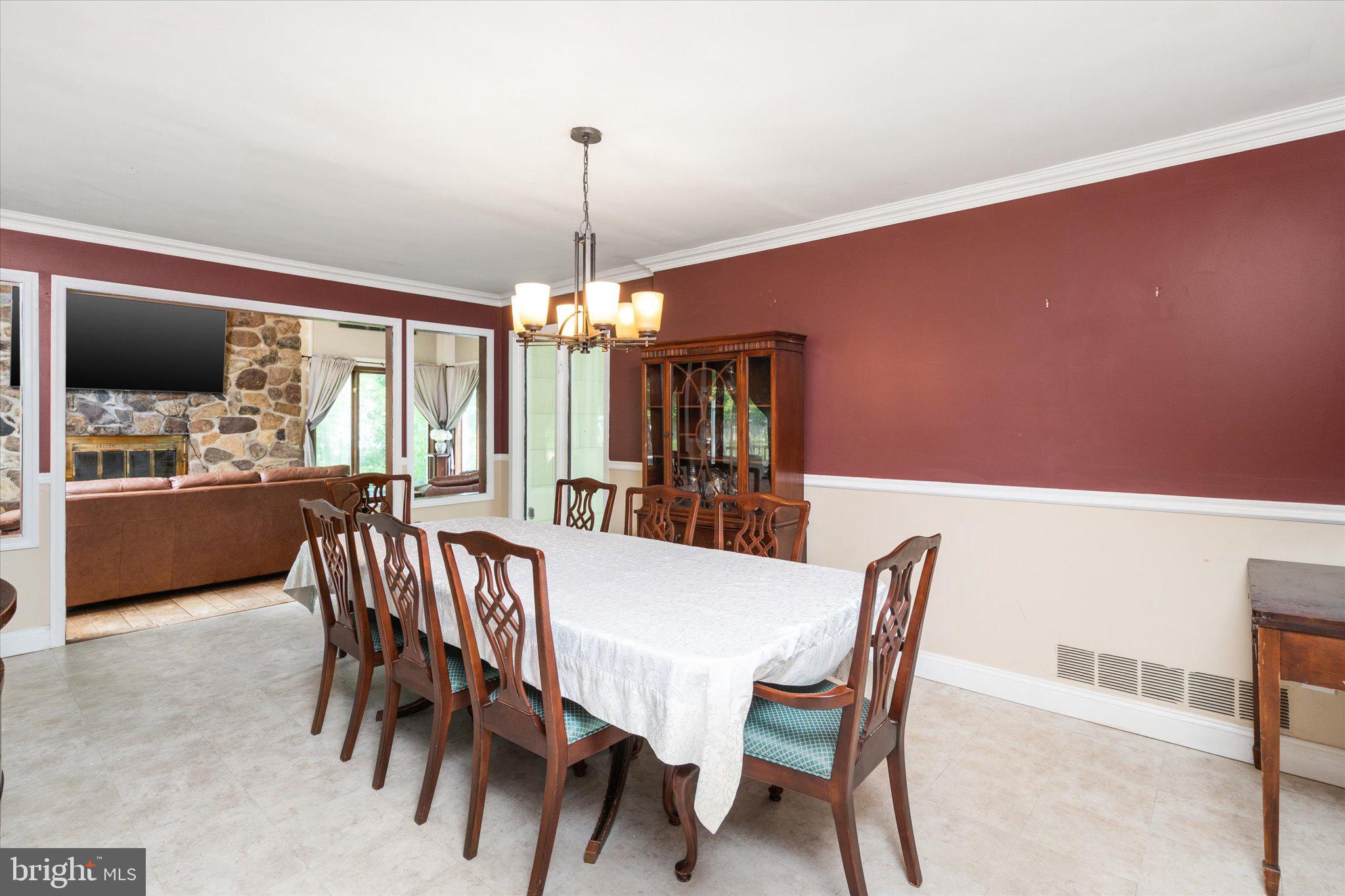 34 Exeter Road East Windsor, NJ 08520 - Photo 5 of 19 Gallery Image 5