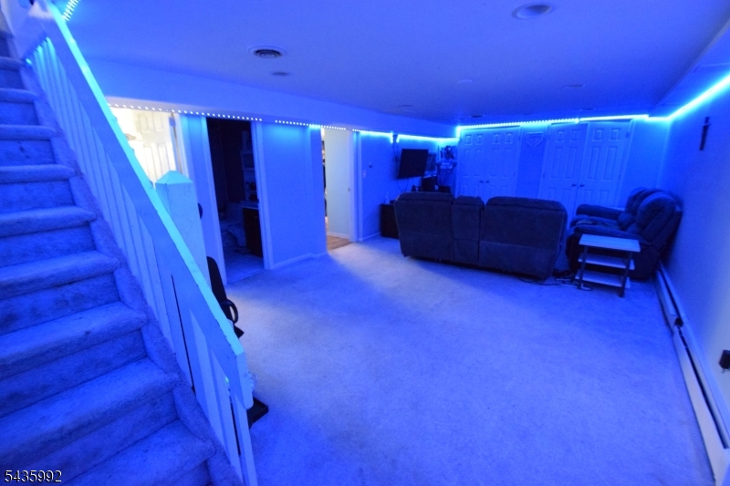 567 Foothill Road Bridgewater, NJ 08807 - Photo 31 of 37