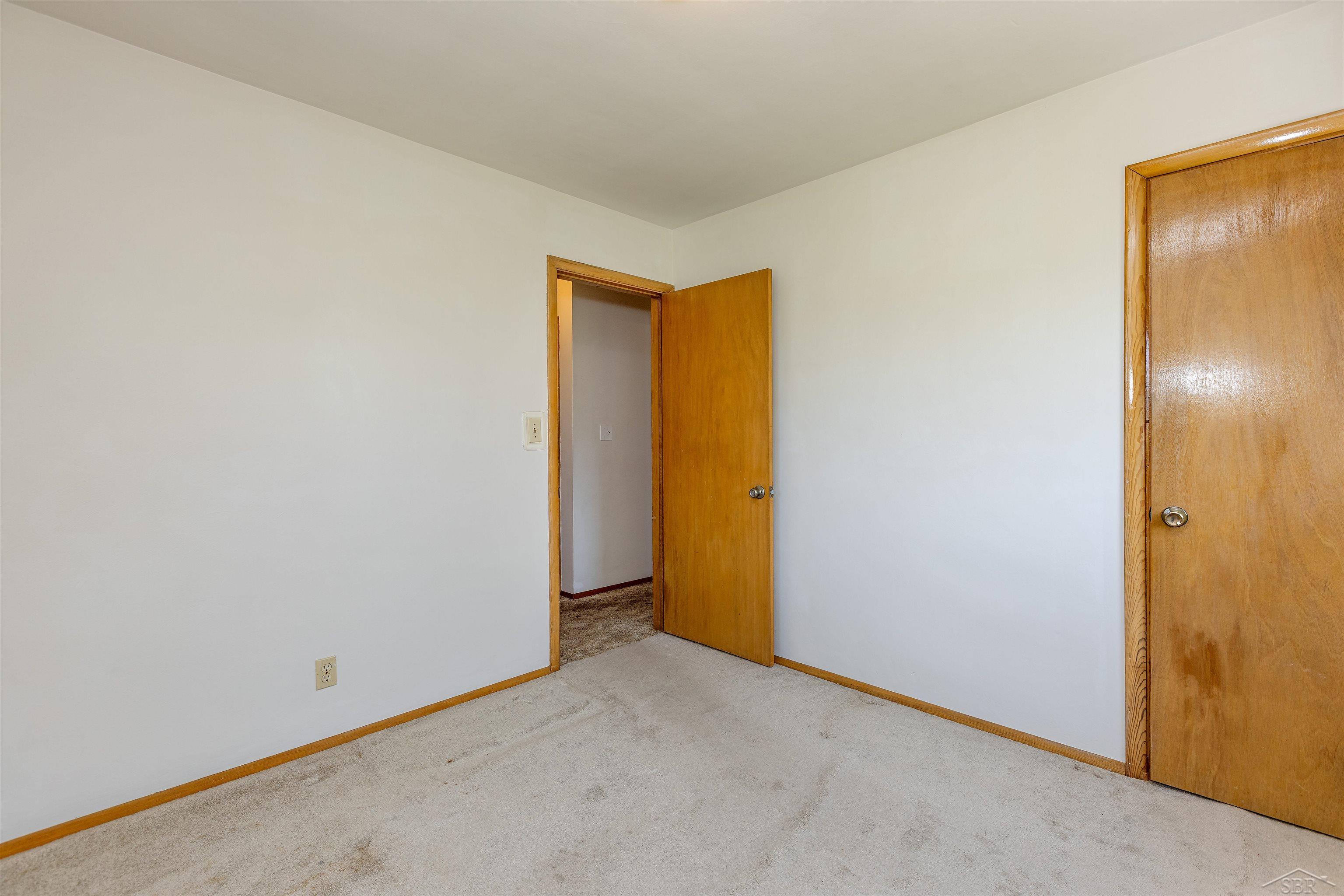 1530 West Beaver Road Auburn, MI 48611 - Photo 13 of 37